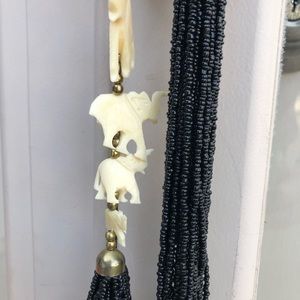 Unique Resin-and-Bead Elephant Safari Necklace (28 in.)